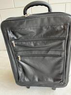 rolkoffer leder - cabin luggage, Ophalen of Verzenden, Zo goed als nieuw, Slot, Minder dan 35 cm