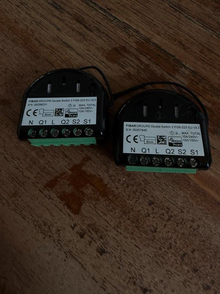 FIBARO Double Switch 2 2x1500W, Hobby en Vrije tijd, Elektronica-componenten, Ophalen of Verzenden