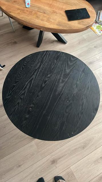 Zwarte salon tafel