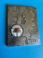 Grille badge RAC West - Nederland rit 1954 KL.B. embleem., Ophalen of Verzenden, Gebruikt, Overige typen