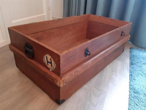 Houten opbergbak of salontafeltje | Vintage, Huis en Inrichting, Woonaccessoires | Kisten, Gebruikt, Minder dan 50 cm, 50 tot 75 cm