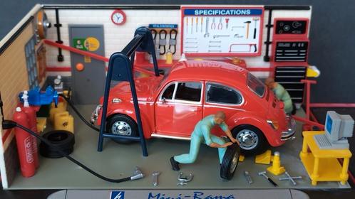 Volkswagen VW Kever garage Diorama workshop 1:43 Pol, Hobby en Vrije tijd, Modelauto's | 1:43, Zo goed als nieuw, Auto, Overige merken