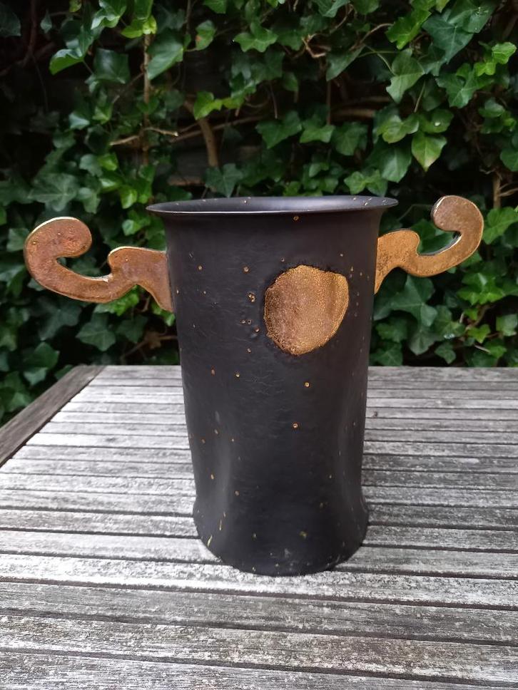 Grote vaas, vermoedelijk van keramist Rick Ebbers, 30cm hoog, Huis en Inrichting, Woonaccessoires | Vazen, Zo goed als nieuw, Overige kleuren