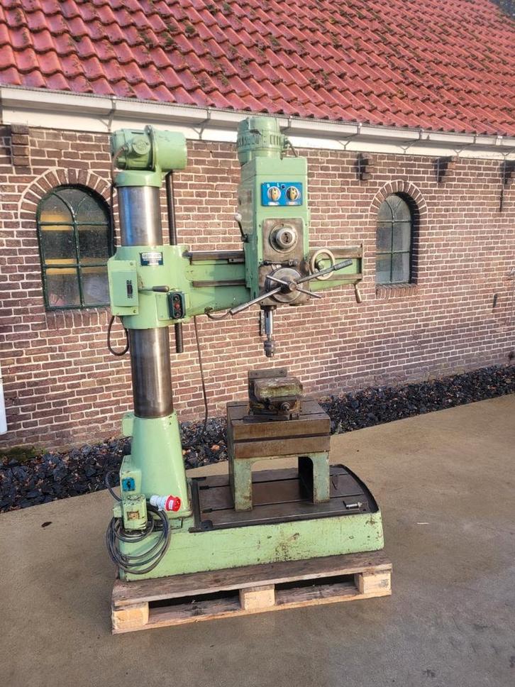 Nette kleine radiaalboor tandwiel geschakelde kolomboormachi, Doe-het-zelf en Verbouw, Gereedschap | Boormachines, Gebruikt, Kolomboormachine