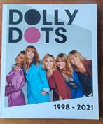 DOLLY DOTS // Fotoboek 1979 - 2021 // in nieuwstaat //, Boeken, Ophalen of Verzenden, Zo goed als nieuw, Artiest
