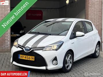 Toyota Yaris 1.5 Hybrid Trend Automaat, Airco, LED, NAP beschikbaar voor biedingen