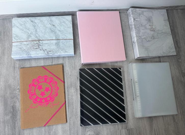 Zes mappen, Diversen, Bureau-accessoires, Zo goed als nieuw, Ophalen of Verzenden