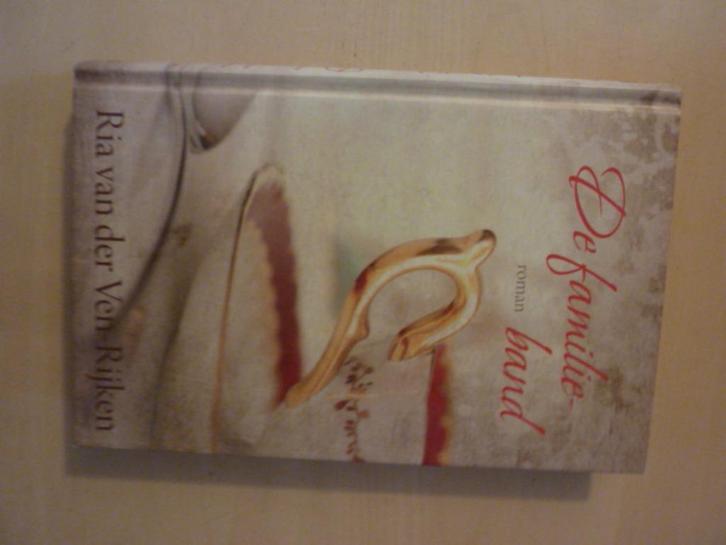 Ria van der Ven-Rijken - De familieband, Boeken, Overige Boeken, Zo goed als nieuw, Verzenden