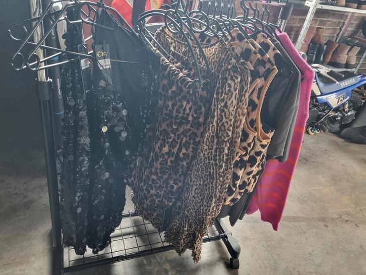 Nieuwe Dameskleding - Partij!, Kleding | Dames, Jurken, Nieuw, Maat 38/40 (M), Overige kleuren, Onder de knie, Ophalen of Verzenden