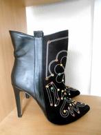 Instaplaarsje hoge hak leer/suede met sierstiksels mt. 38, Kleding | Dames, Schoenen, Ophalen, Zwart, Lage of Enkellaarzen, Nieuw