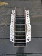 Balkdragers 10 stuks (ca. 13 x 8 x 7 cm), Doe-het-zelf en Verbouw, IJzerwaren en Bevestigingsmiddelen, Ophalen, Zo goed als nieuw