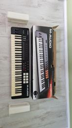 M-Audio Oxygen 61 MIDI Keyboard Controller, Muziek en Instrumenten, 61 toetsen, Zo goed als nieuw, Aanslaggevoelig, Ophalen