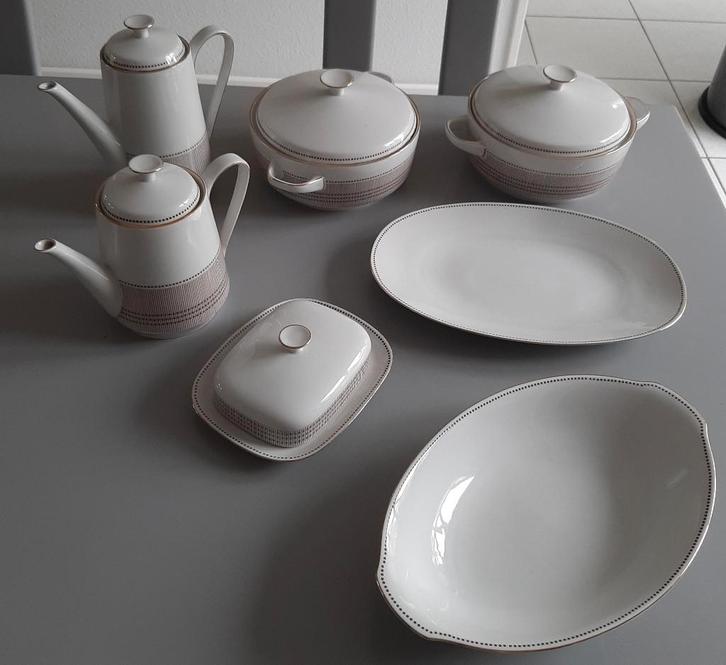 delen van Arzberg Hutschenreuther porselein servies, Huis en Inrichting, Keuken | Servies, Zo goed als nieuw, Overige typen, Overige stijlen