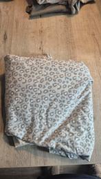 Grijze tricot stof met panterprint - 2.5 meter, Hobby en Vrije tijd, Stoffen en Lappen, 120 cm of meer, Ophalen of Verzenden, Katoen