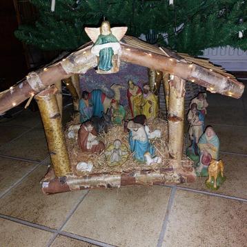 Prachtige oude grote kerststal. Beelden zijn verkocht ! beschikbaar voor biedingen
