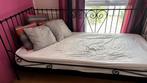 Zwart metalen IKEA-bed, Huis en Inrichting, Slaapkamer | Bedden, Ophalen, 90 cm, Eenpersoons, Zwart