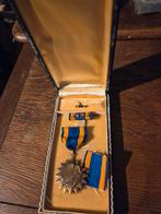 Ww2 us air medal navy wrap brooch, Verzamelen, Ophalen of Verzenden, Marine, Amerika