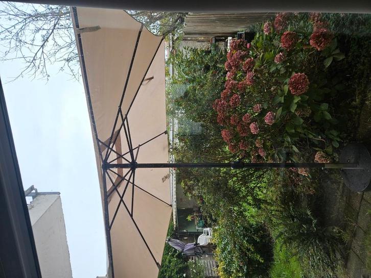 Superparasol wil jou beschermen, Tuin en Terras, Parasols, Zo goed als nieuw, Parasolvoet, Minder dan 1 meter, Ophalen