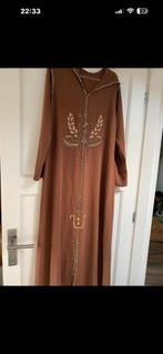 Marokkaanse bruine jeleba, Kleding | Dames, Overige typen, Bruin, Zo goed als nieuw, Ophalen