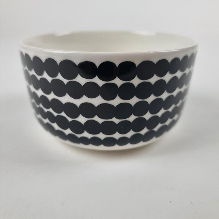 Marimekko Siirtolapuutarha kom 5dl, Huis en Inrichting, Keuken | Servies, Nieuw, Kom(men), Overige stijlen, Keramiek, Ophalen