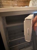 Mini Fridge with Freezer Compartment, Ophalen, Minder dan 85 cm, 100 tot 150 liter, Zo goed als nieuw