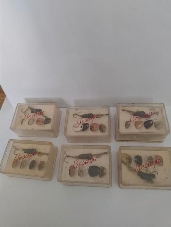 🔴 6 doosjes vintage metalen kunstaas Besaya, Watersport en Boten, Hengelsport | Witvissen, Zo goed als nieuw, Overige typen, Ophalen of Verzenden