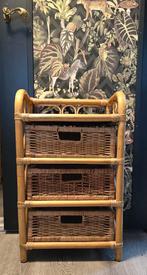 vintage bohemian bamboe rotan ladekastje met 3 lades, Huis en Inrichting, Kasten | Ladekasten, Minder dan 100 cm, 25 tot 50 cm