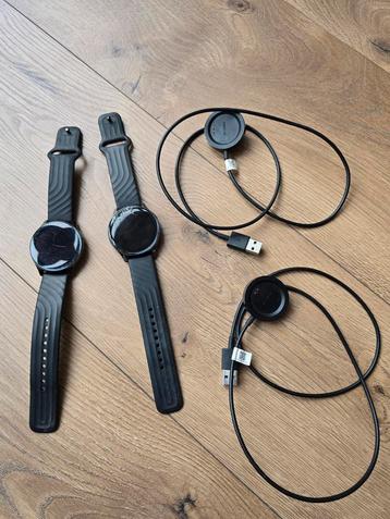 OnePlus Watch - 2 stuks beschikbaar voor biedingen