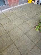 Gratis Betontegels 50x50 - 89 hele en 1 halve, Ophalen, Gebruikt, 10 m² of meer, Beton