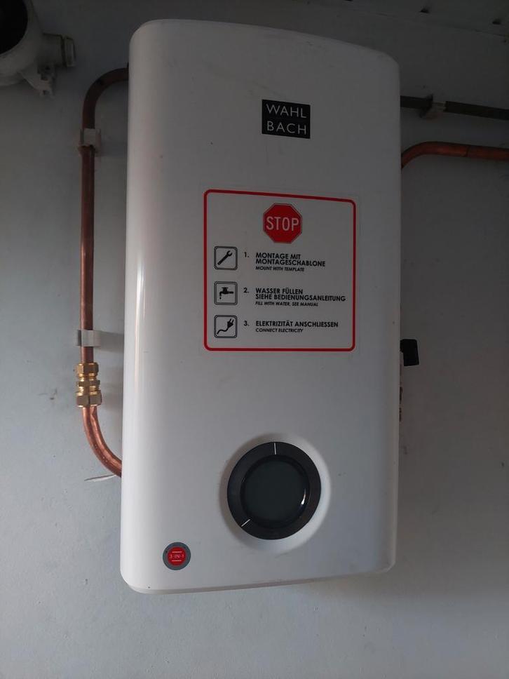 Wahl Bach Doorstroomboiler - Nieuwstaat, Doe-het-zelf en Verbouw, Geisers en Boilers, Nieuw, Boiler, Minder dan 3 jaar oud, Ophalen of Verzenden
