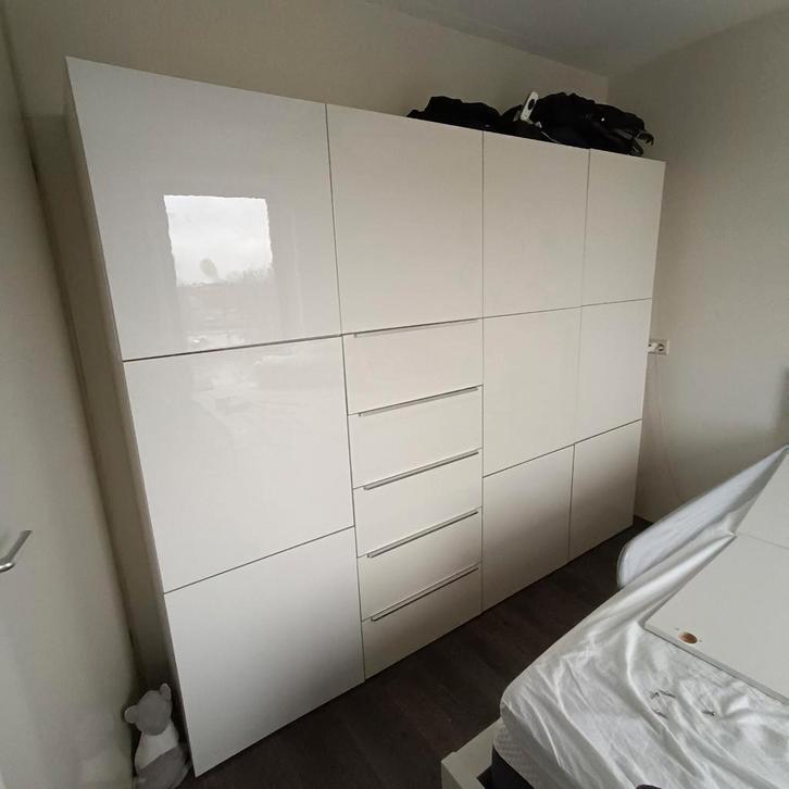 IKEA BESTÅ wandmeubel – Hoogglans SELSVIKEN, Huis en Inrichting, Kasten | Wandmeubels, Zo goed als nieuw, Minder dan 100 cm, Minder dan 150 cm