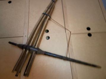 Muziek volks  instrument  beschikbaar voor biedingen