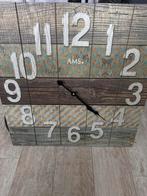 Mooie AMS Wandklok 50x50cm -, Ophalen, Zo goed als nieuw, Analoog, Wandklok