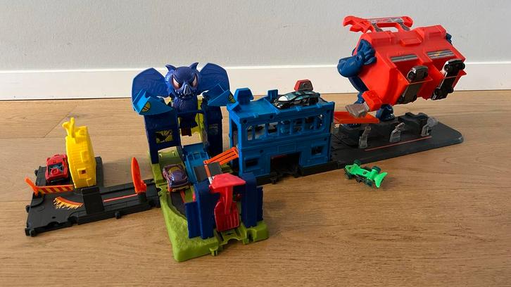 Hot Wheels racebaan gebouwen, Kinderen en Baby's, Speelgoed | Racebanen, Gebruikt, Handmatig, Hot Wheels, Ophalen