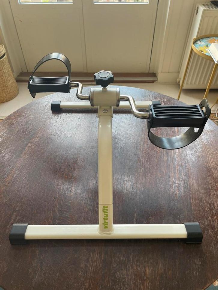 Stoelfiets / bureau fiets Virtufit, Sport en Fitness, Fitnessmaterialen, Zo goed als nieuw, Overige typen, Benen, Ophalen