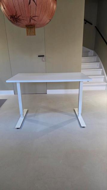 Ikea trotten zit sta bureau wit  beschikbaar voor biedingen