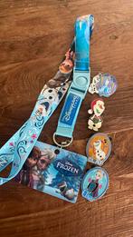 Disney lanyard frozen met 4 pins, Overige typen, Ophalen of Verzenden, Overige figuren, Zo goed als nieuw