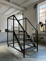 Verrijdbare stalen trap, Doe-het-zelf en Verbouw, 2 tot 4 meter, Zo goed als nieuw, Ophalen