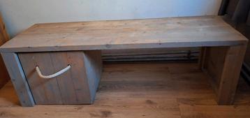 Steigerhouten tafel met opbergbak  beschikbaar voor biedingen
