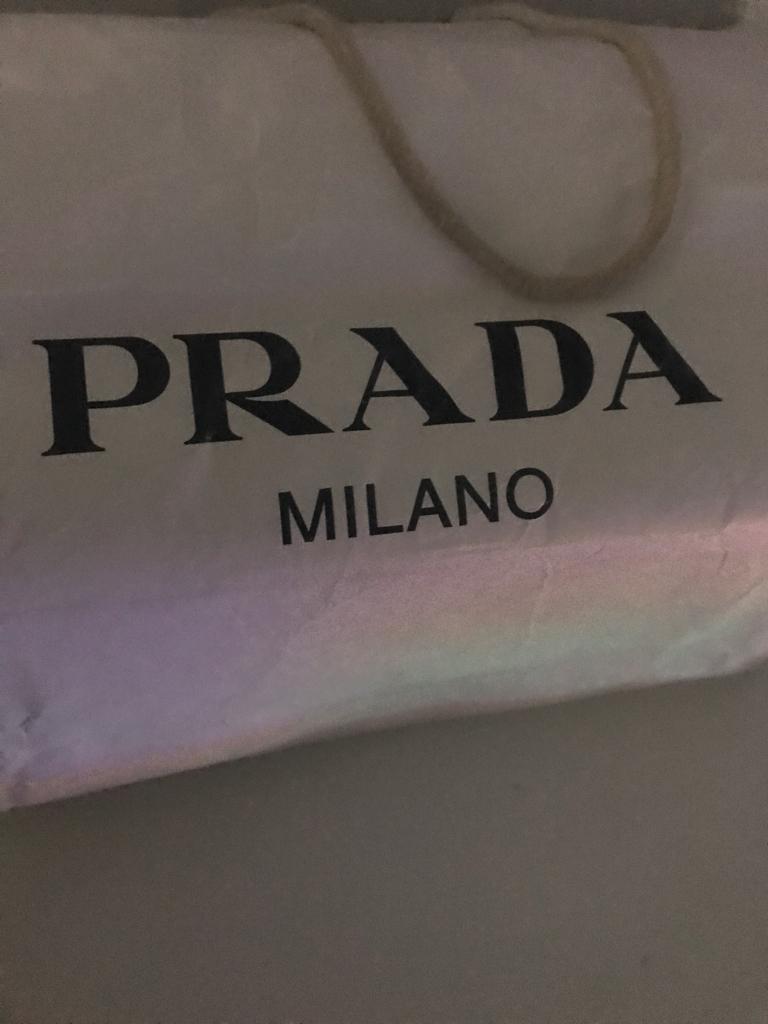 ZEER LUXE DEVINE PRADA SCHOENEN 43 MET VELCRO., Ophalen, Overige kleuren, Sneakers of Gympen, Prada