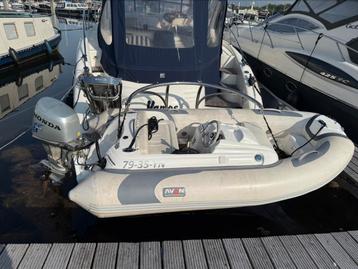 Te koop of ruilen uitstekende rib met 30 pk honda 4takt beschikbaar voor biedingen