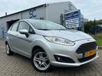 Ford Fiësta 1.0 74KW/100PK 5D 2015 Grijs Navi ClimaTrekhaak, Auto's, Voorwielaandrijving, 565 kg, 100 pk, 23 km/l