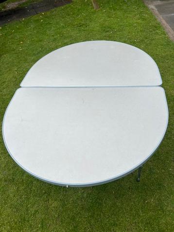 LAFUMA opklapbare campingtafel beschikbaar voor biedingen