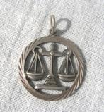 Zilveren hanger sterrenbeeld Weegschaal gediamanteerd (059), Ophalen, Zo goed als nieuw, Kruis of Symbool, Zilver