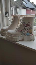 Hello Kitty schoenen, Ophalen of Verzenden, Wit, Zo goed als nieuw, Bershka
