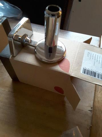 Geesa toiletrolhouder chroom nieuw beschikbaar voor biedingen