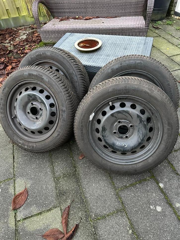 Winterbanden met velg 4 stuks 16 inch 205 55, Auto-onderdelen, Banden en Velgen, Band(en), Winterbanden, 16 inch, 205 mm, Ophalen