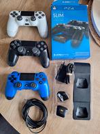 3 playstation 4 controllers met laadstation (kan ook los), 1-7-1 Konan, Minato-ku, Tokyo 108-0075, Japan, Ophalen of Verzenden