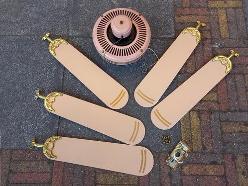 Plafond ventilator oud rose, Witgoed en Apparatuur, Ventilatoren, Gebruikt, Plafondventilator, Ophalen