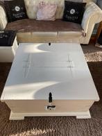 Robuste houtensalontafel, Huis en Inrichting, Ophalen, Gebruikt, 50 tot 100 cm, Vierkant